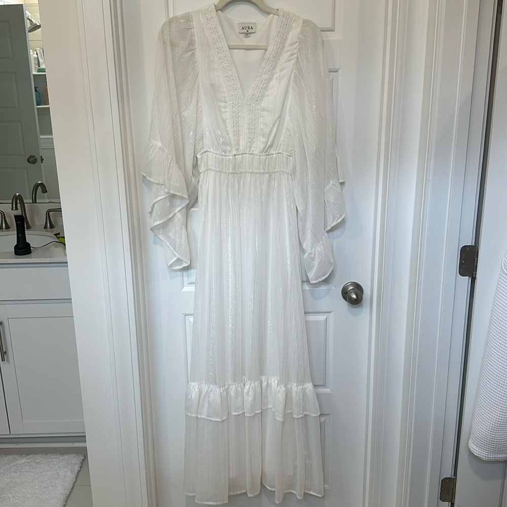 Women’s white maxi dress.